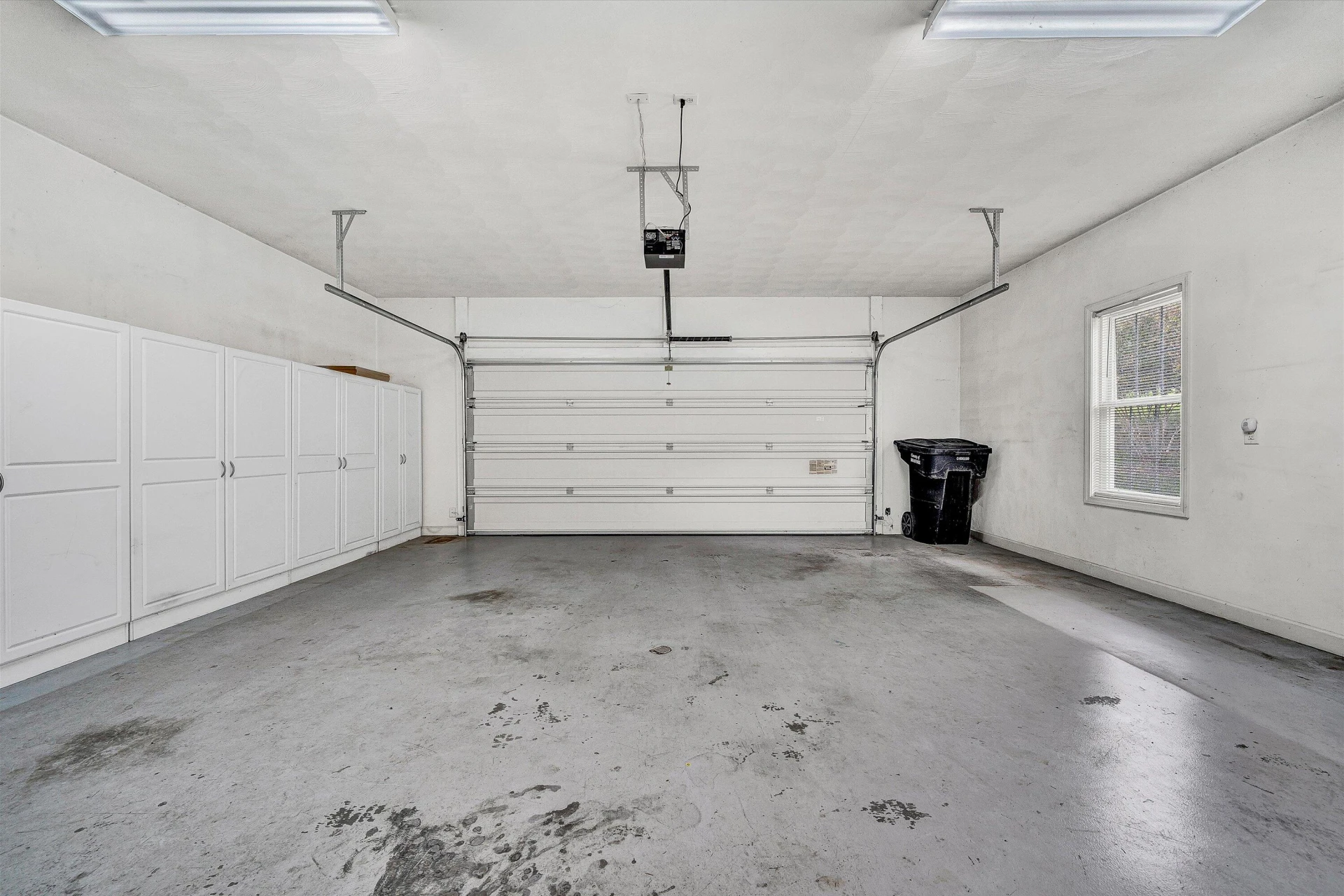 1613 Edgebrook RD - Photo 16
