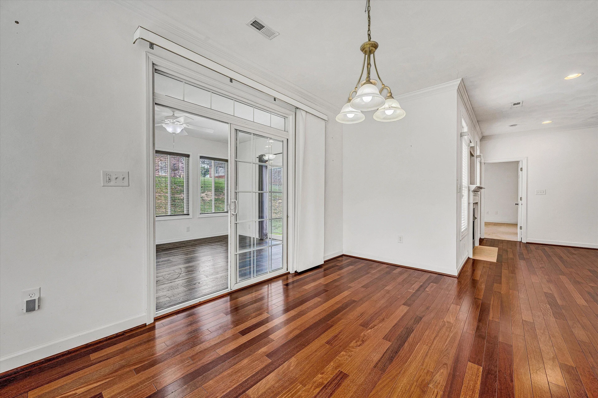 1613 Edgebrook RD - Photo 18