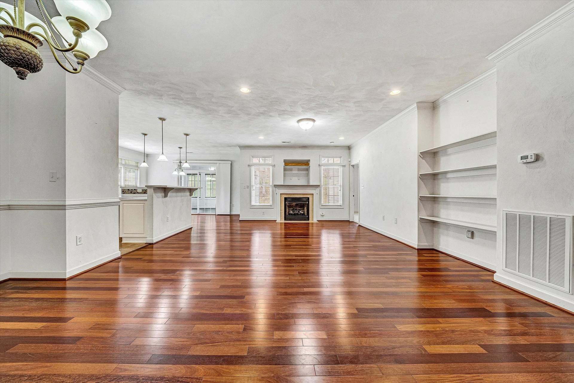 1613 Edgebrook RD - Photo 5