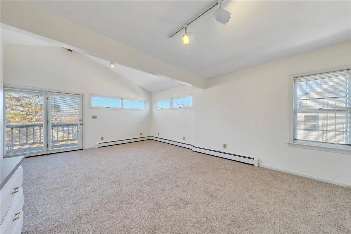 2115 Berkley AVE SW - Photo 10