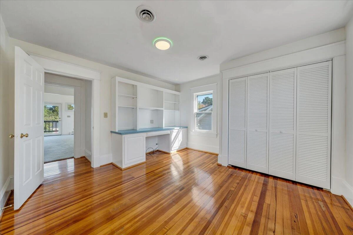 2115 Berkley AVE SW - Photo 18