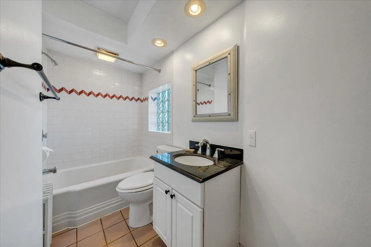 2115 Berkley AVE SW - Photo 23