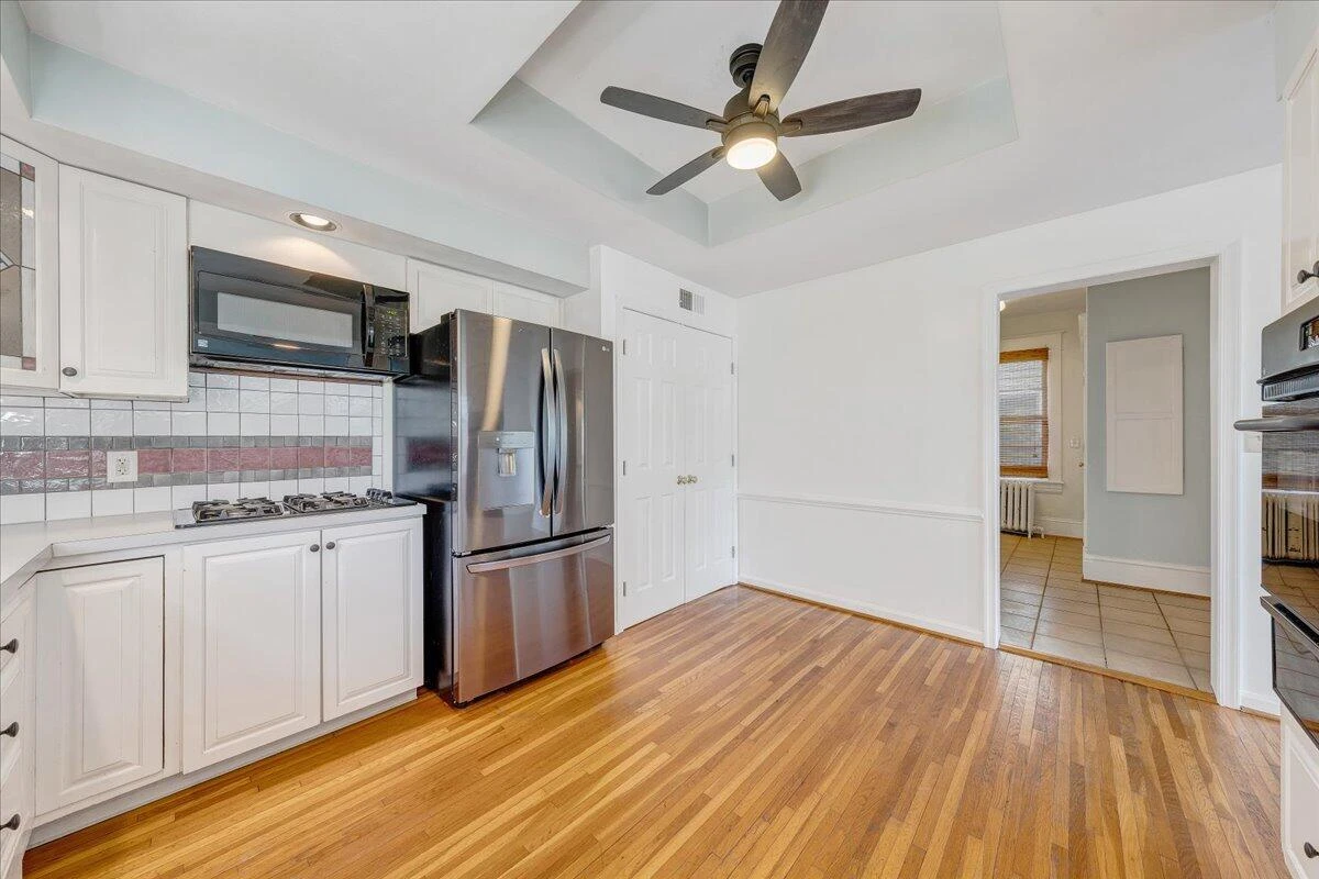 2115 Berkley AVE SW - Photo 7