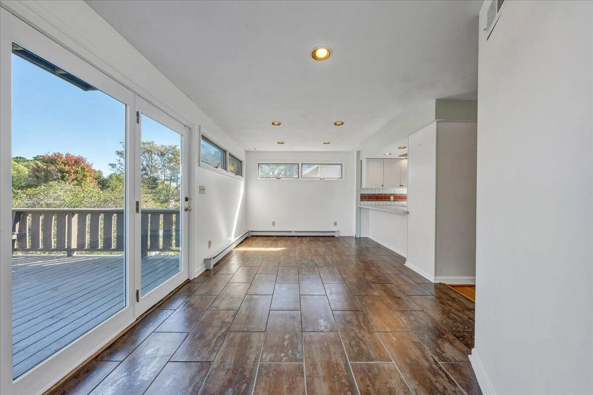2115 Berkley AVE SW - Photo 9