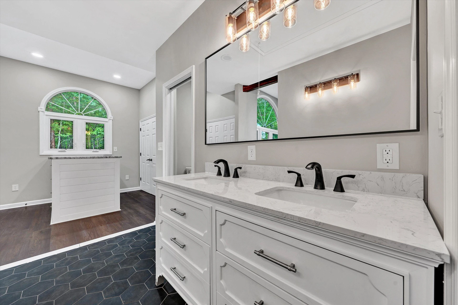 40 WOODS LANDING LN - Photo 16