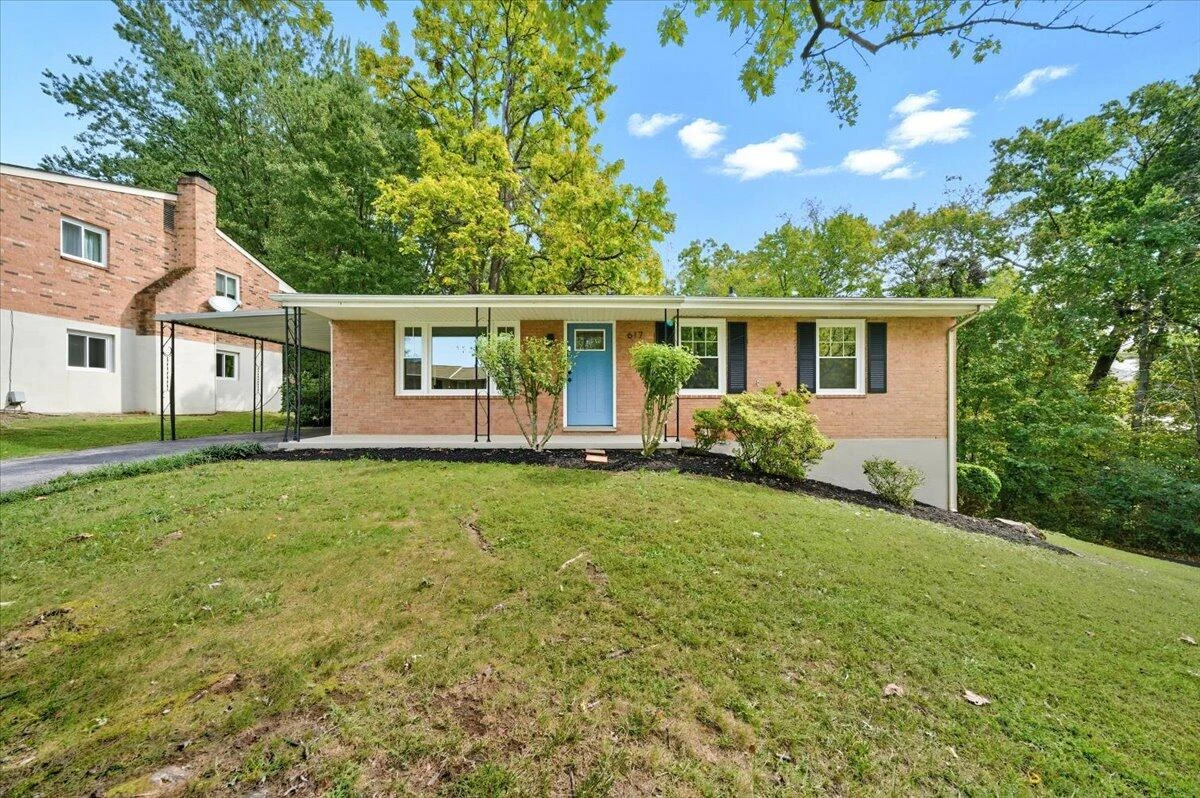 617 McGeorge DR