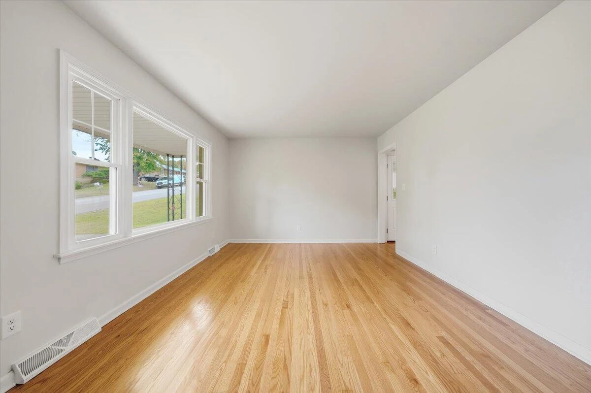 617 McGeorge DR - Photo 10