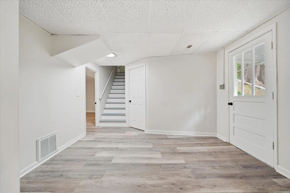 617 McGeorge DR - Photo 16