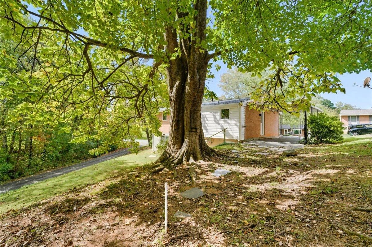 617 McGeorge DR - Photo 25