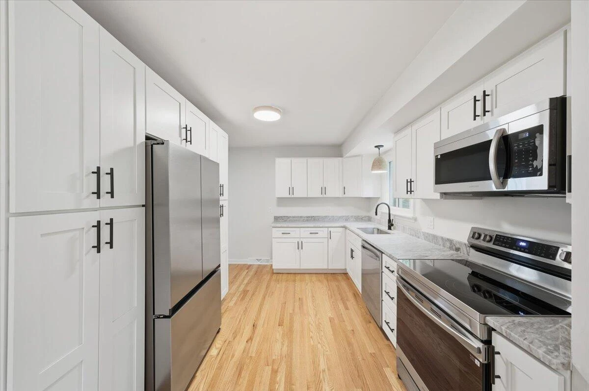 617 McGeorge DR - Photo 5