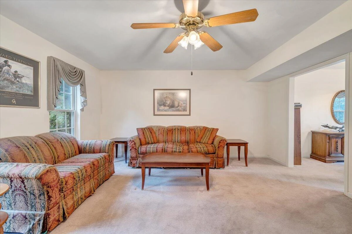 1569 Read Mountain RD NE - Photo 16