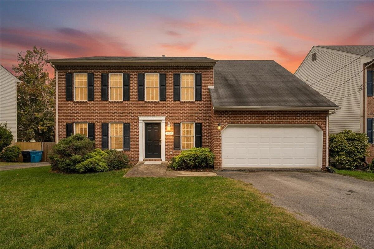 1569 Read Mountain RD NE - Photo 2