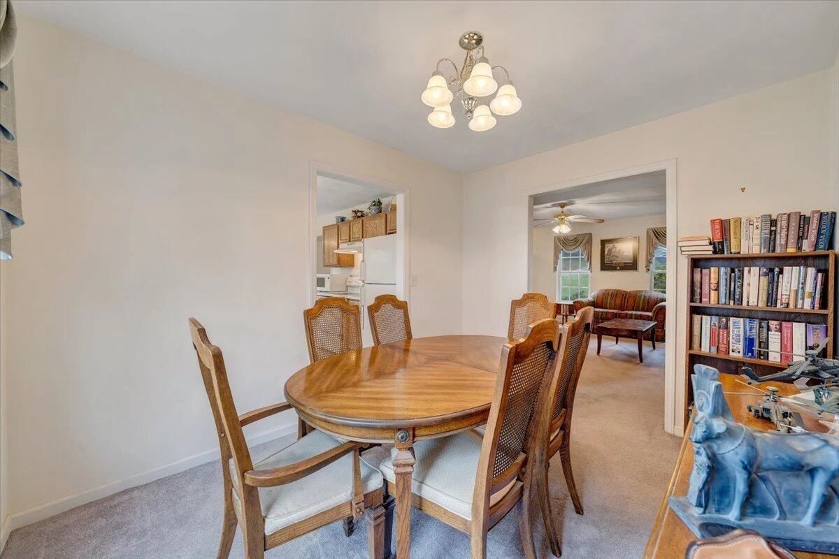 1569 Read Mountain RD NE - Photo 22