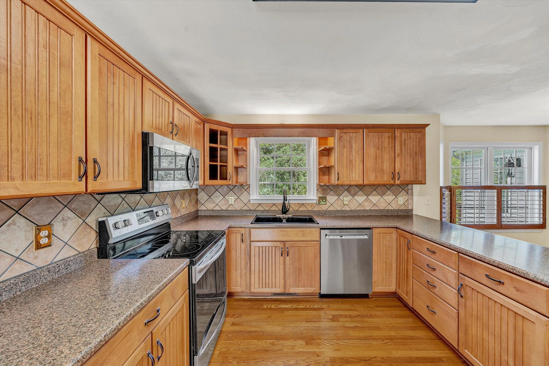 1336 Crutchfield ST - Photo 9