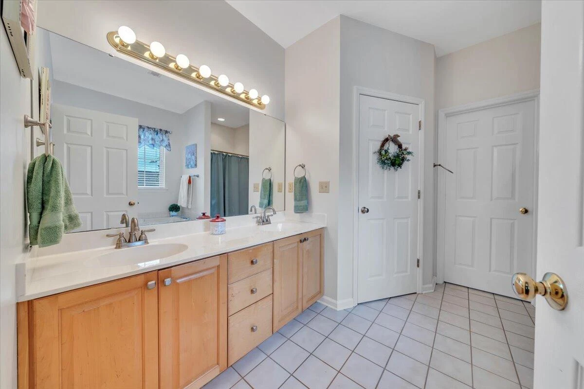 1523 Rosewalk LN - Photo 24