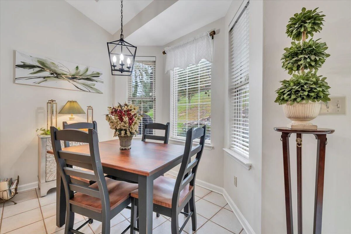 1523 Rosewalk LN - Photo 7