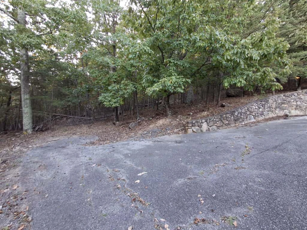 2441 Coachman DR - Photo 6