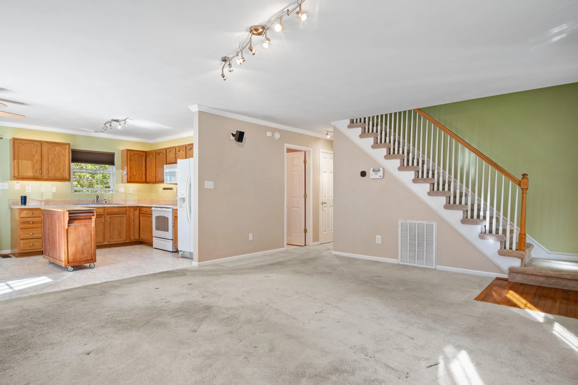 2918 Green Ridge RD - Photo 11