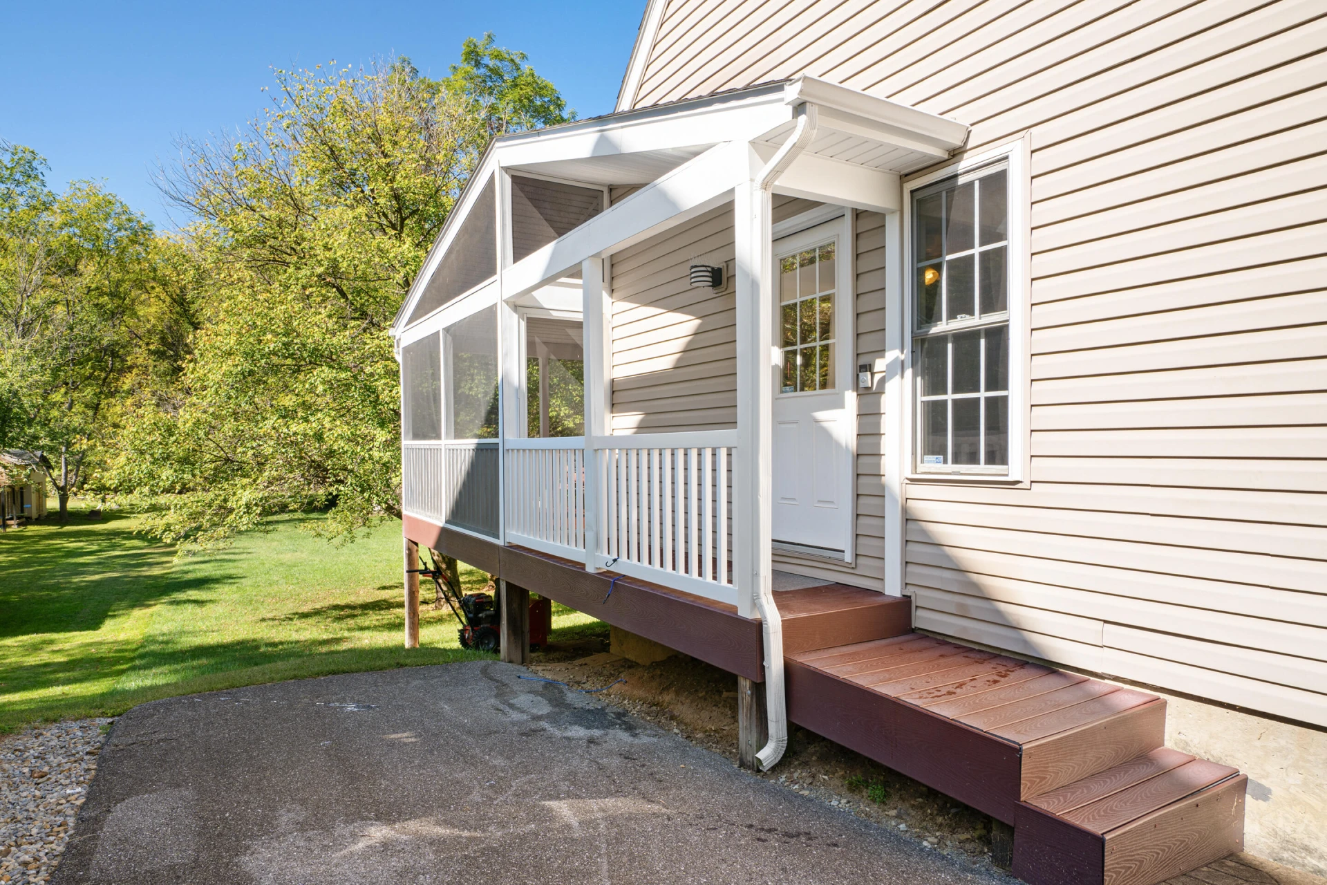 2918 Green Ridge RD - Photo 8