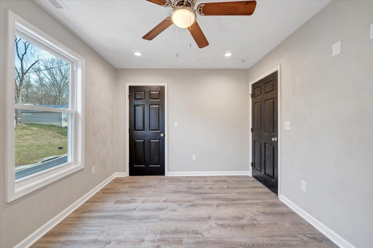1417 Varnell AVE NE - Photo 19