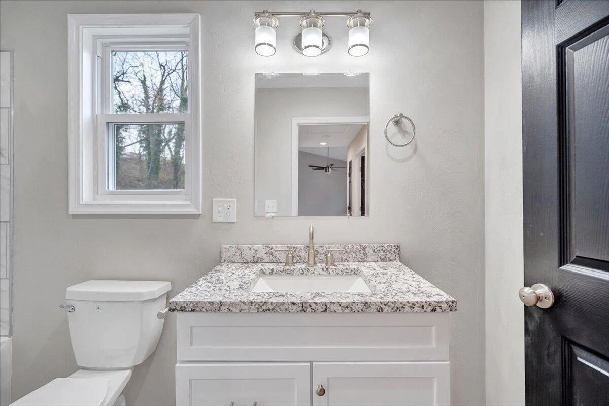 1417 Varnell AVE NE - Photo 21