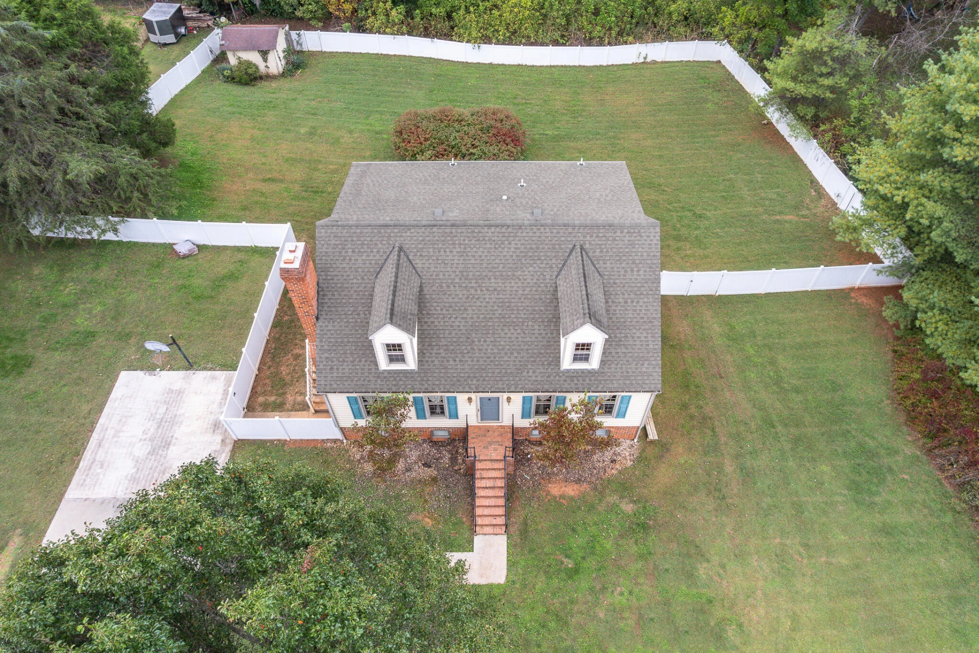 111 E Otter Ridge DR - Photo 4