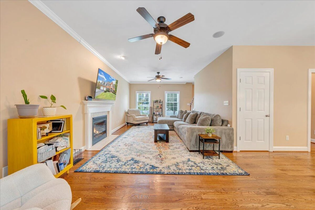 6119 Wisteria Place CT - Photo 11
