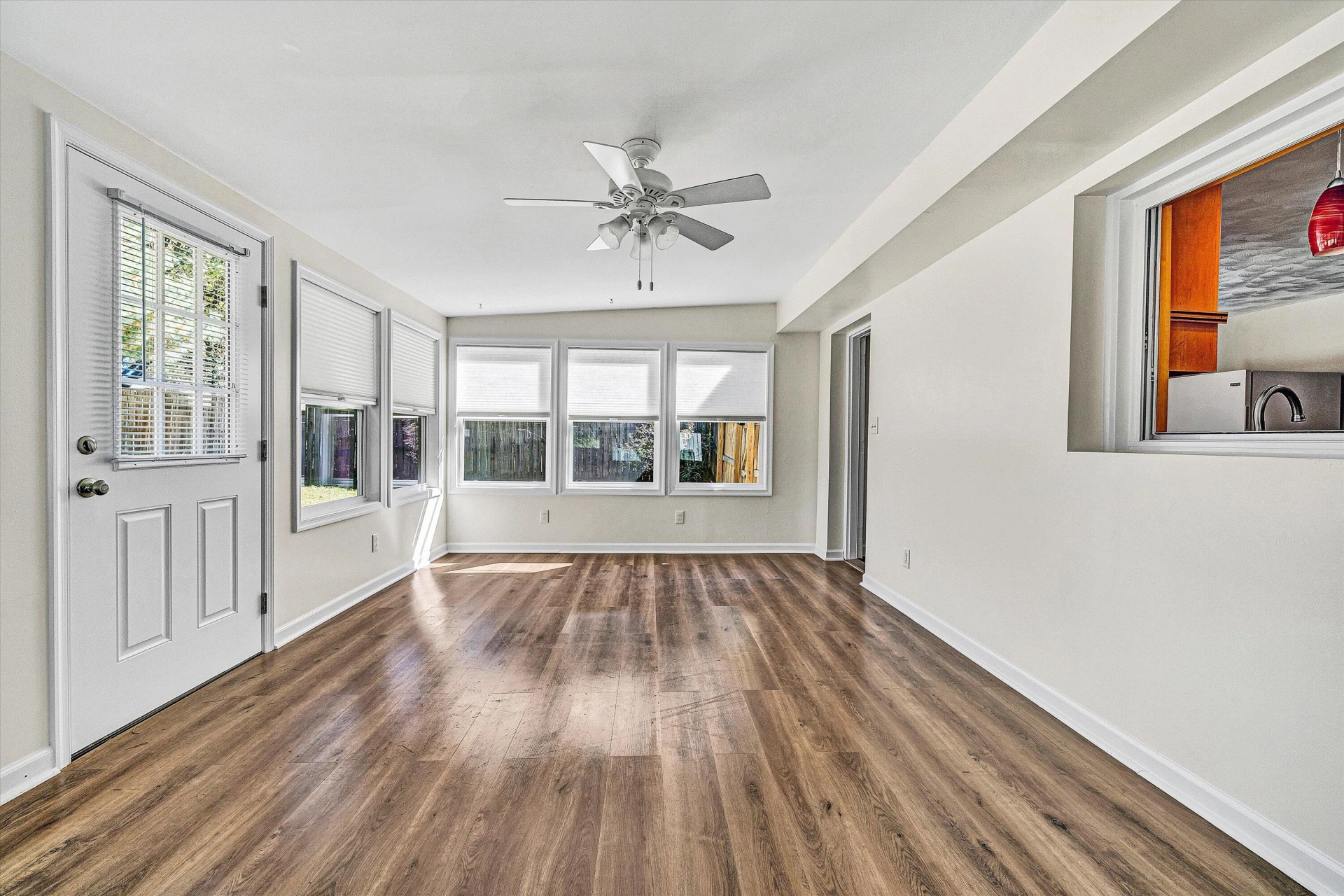 1445 GRATTON ST - Photo 13