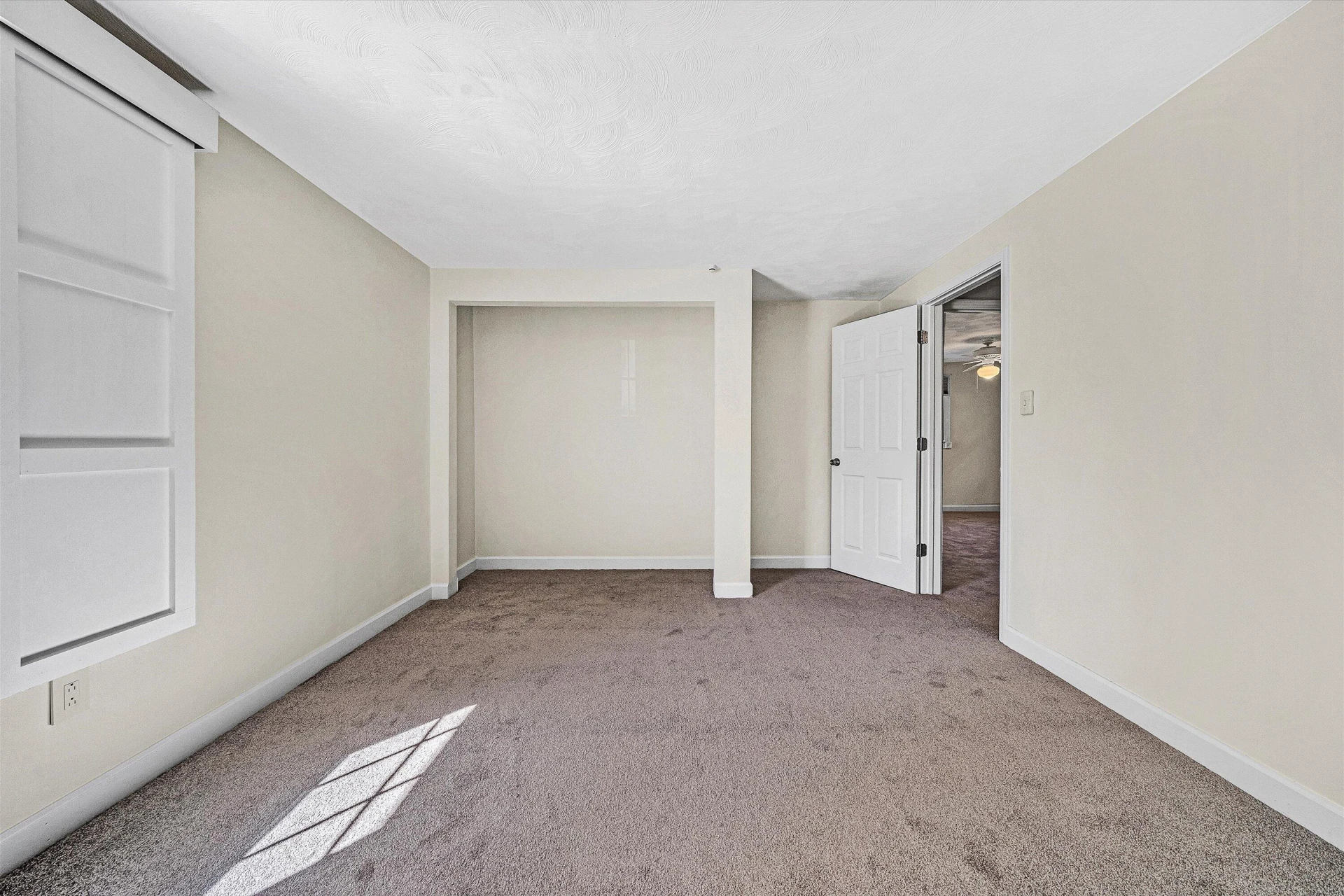 1445 GRATTON ST - Photo 15