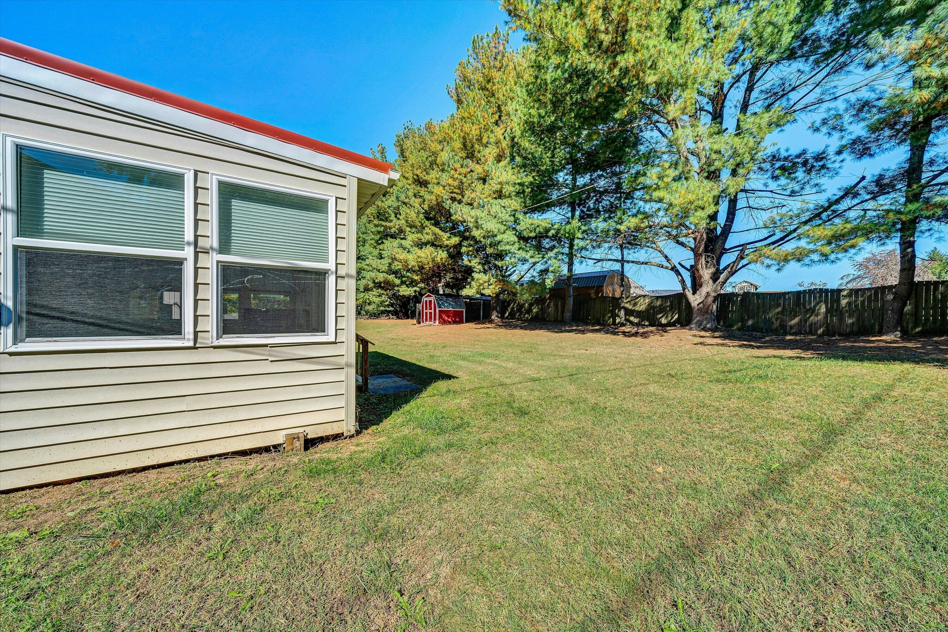 1445 GRATTON ST - Photo 23