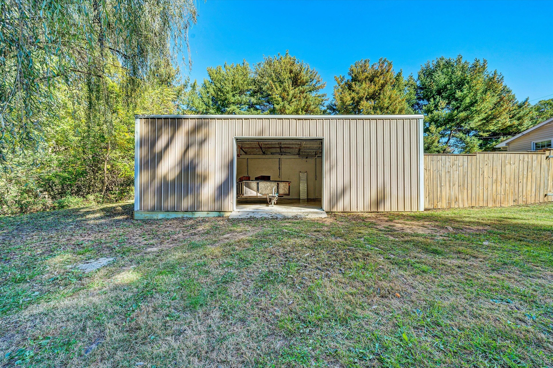1445 GRATTON ST - Photo 26