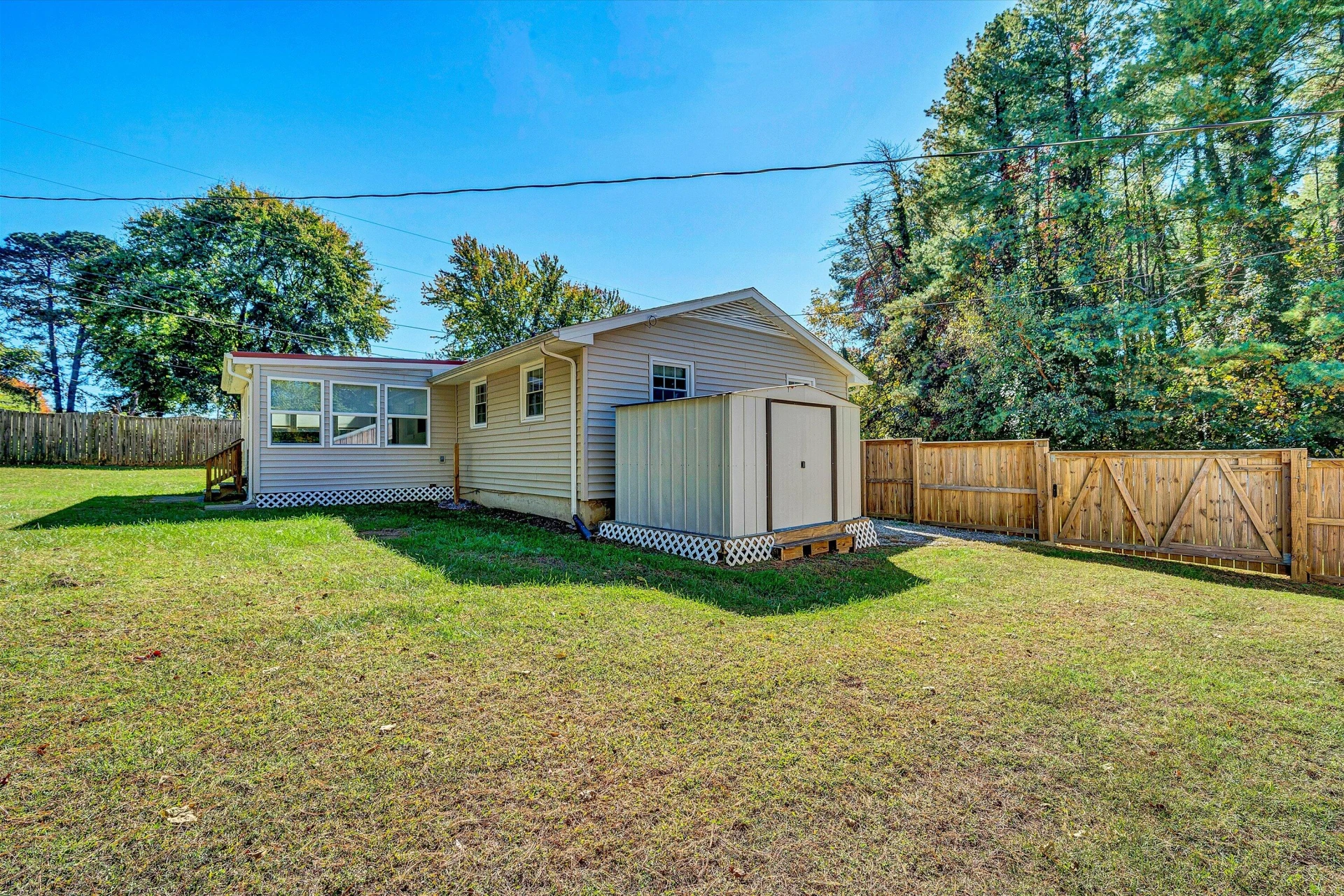 1445 GRATTON ST - Photo 27