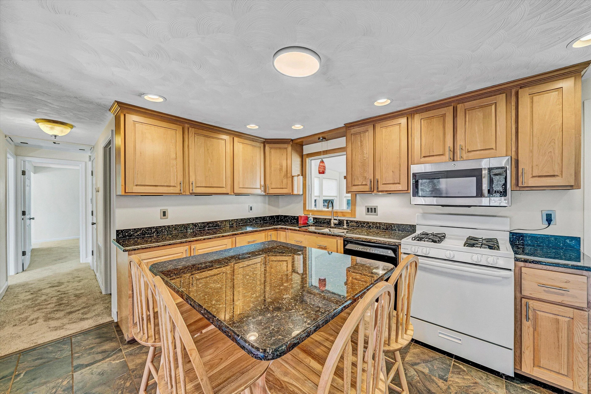 1445 GRATTON ST - Photo 7