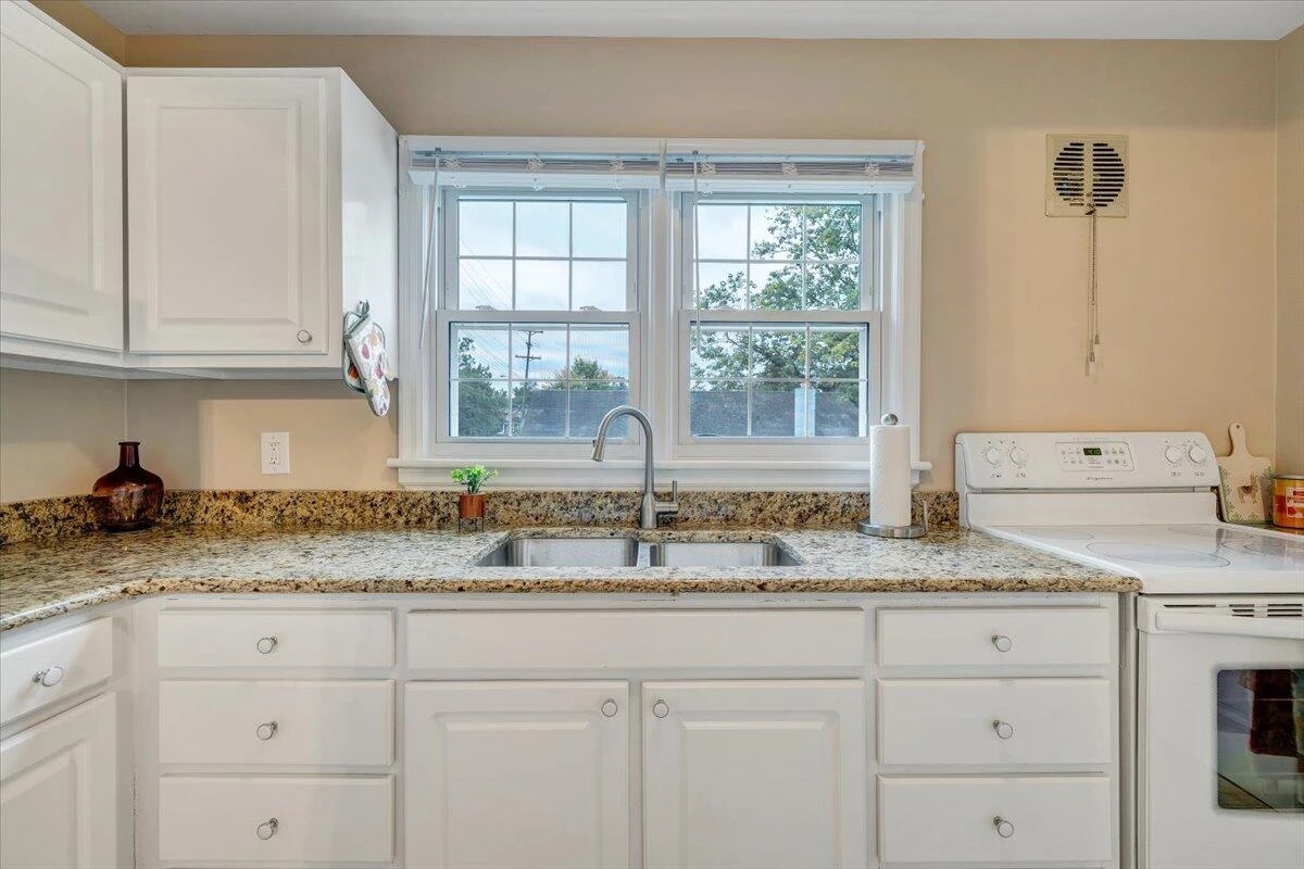 115 CRAIG AVE - Photo 15