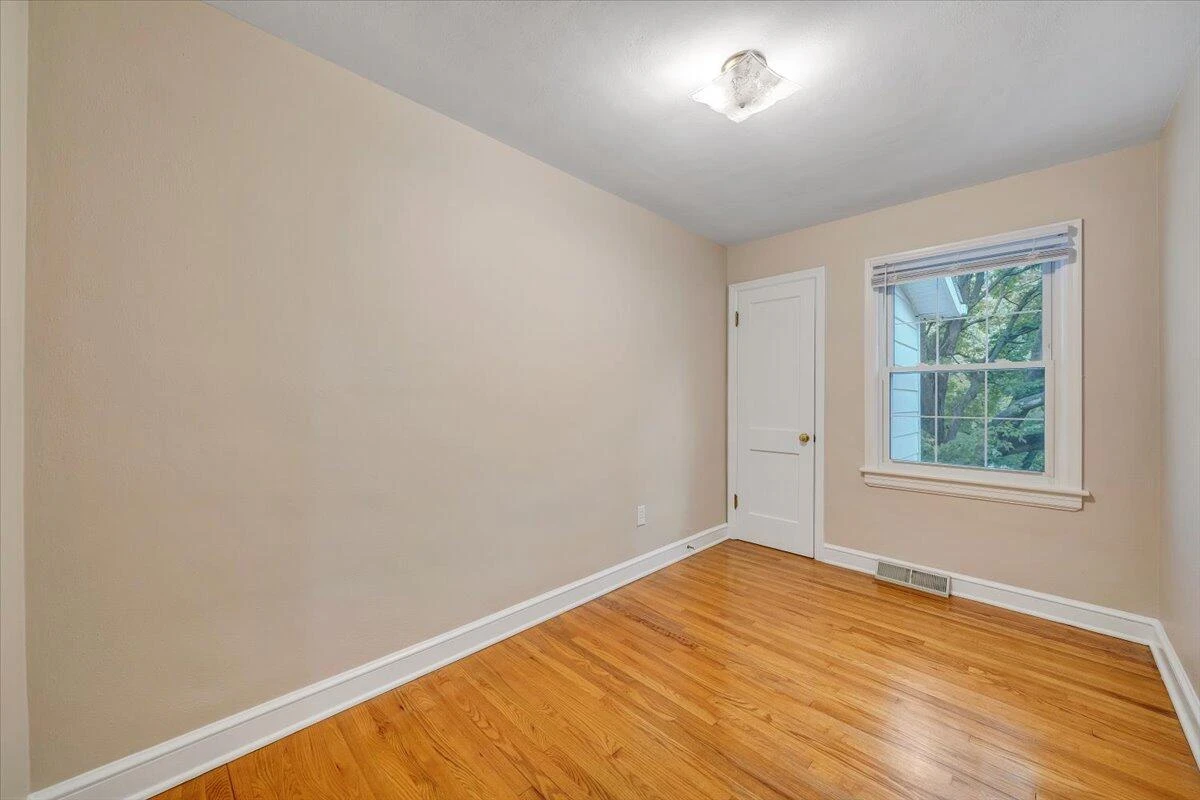 115 CRAIG AVE - Photo 21