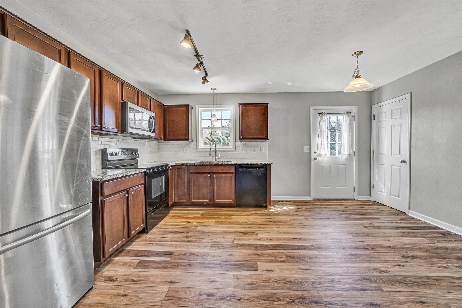 555 Old Fort RD - Photo 10