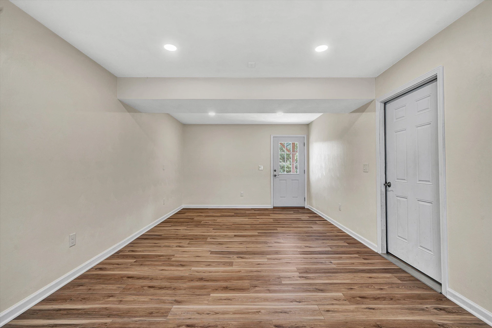 555 Old Fort RD - Photo 27