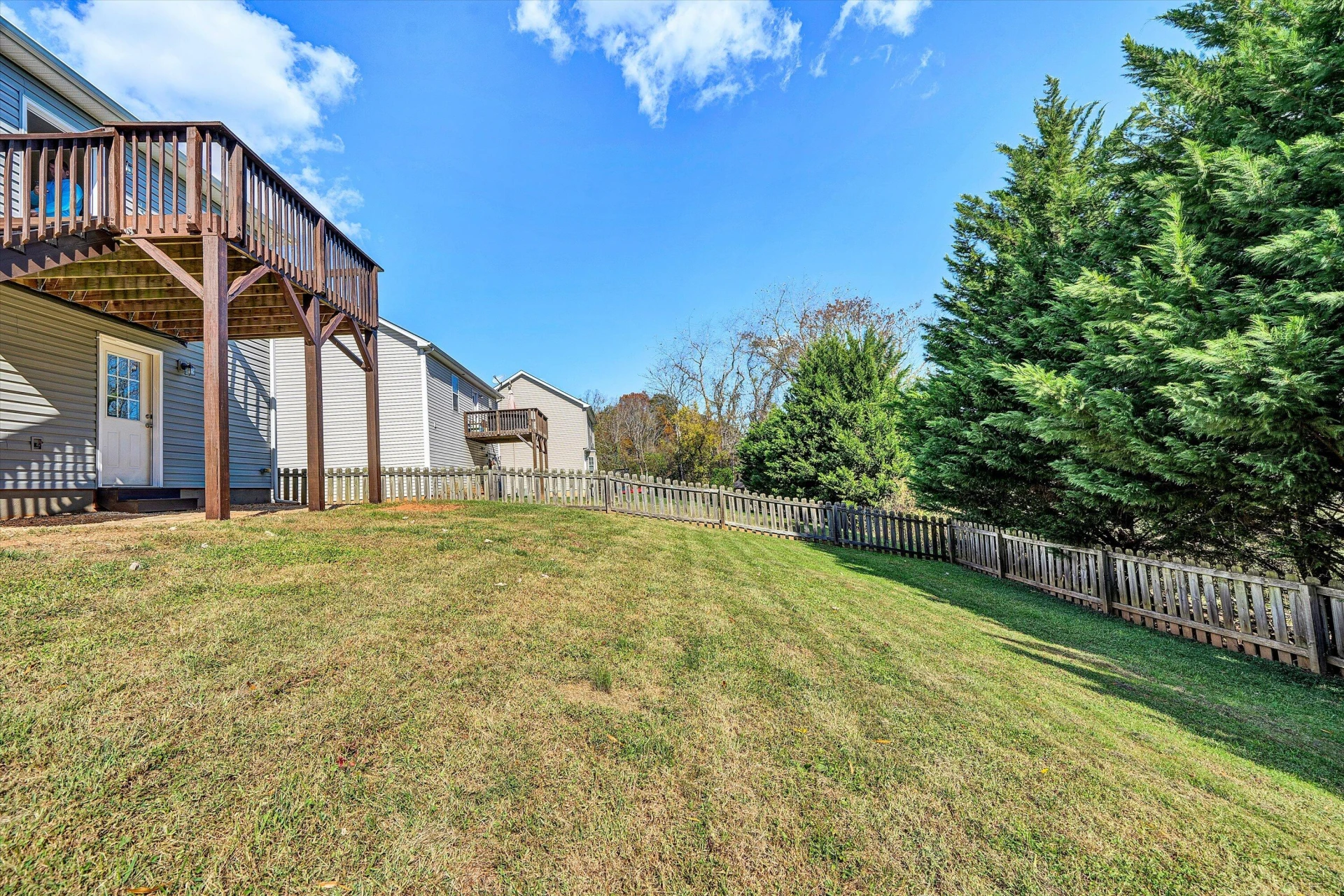 555 Old Fort RD - Photo 31