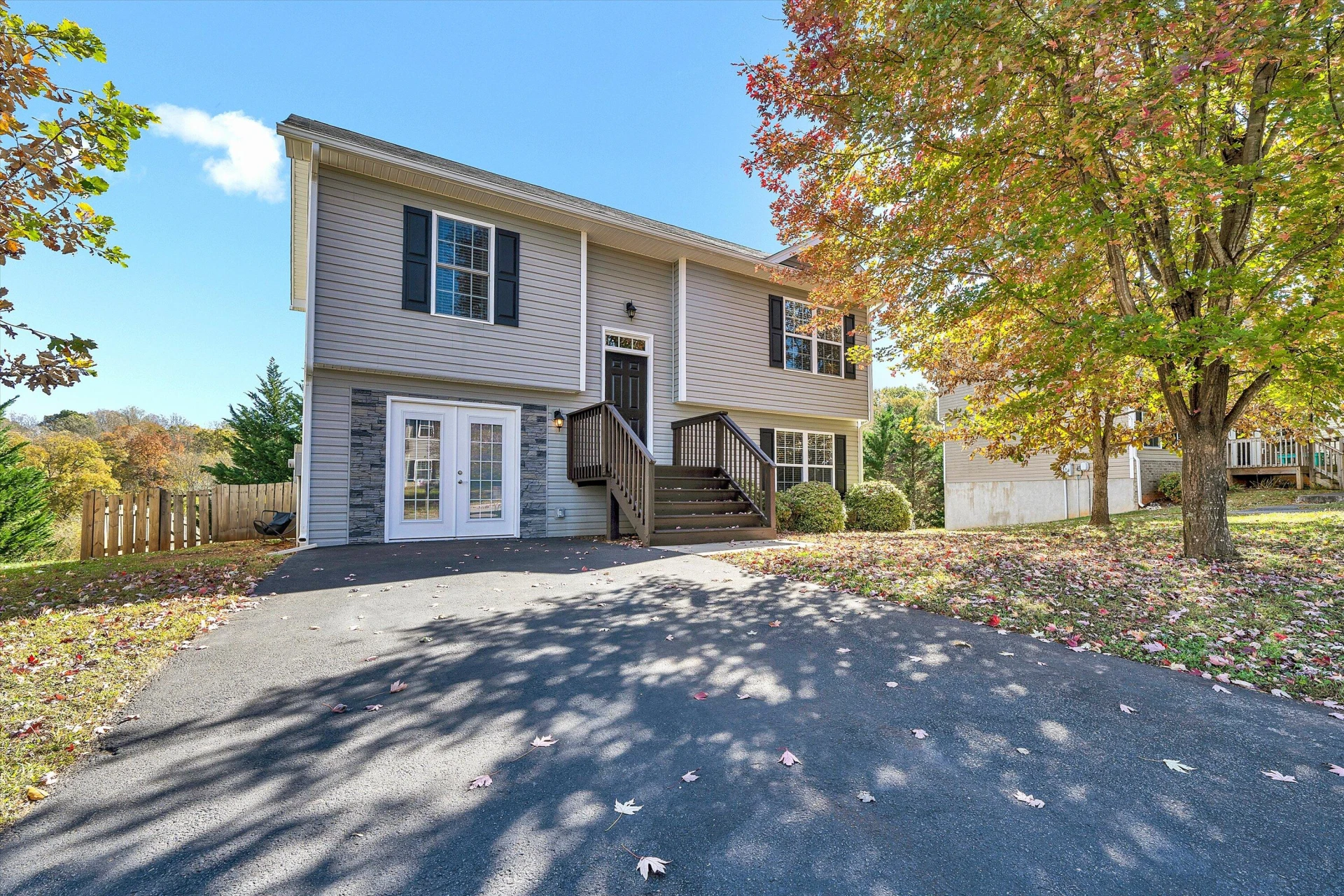 555 Old Fort RD - Photo 32