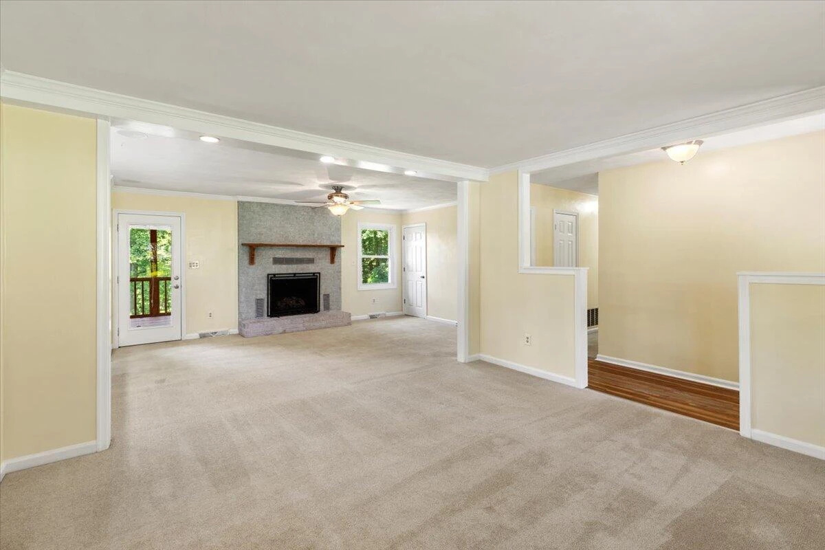 149 Rollingwood CT - Photo 14