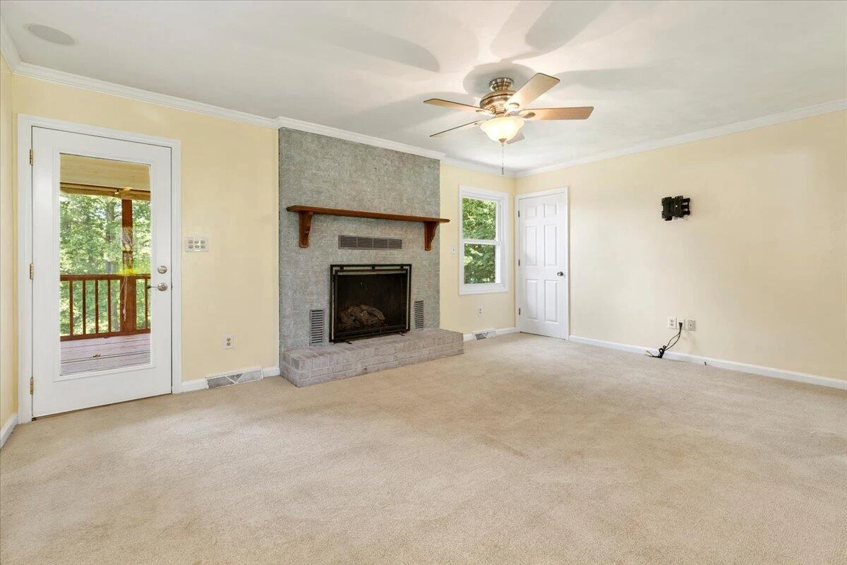 149 Rollingwood CT - Photo 23
