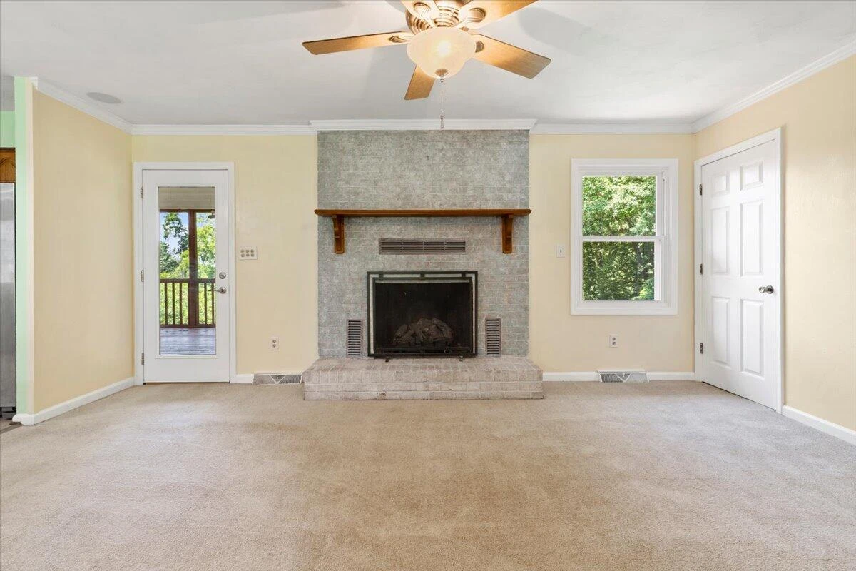 149 Rollingwood CT - Photo 24