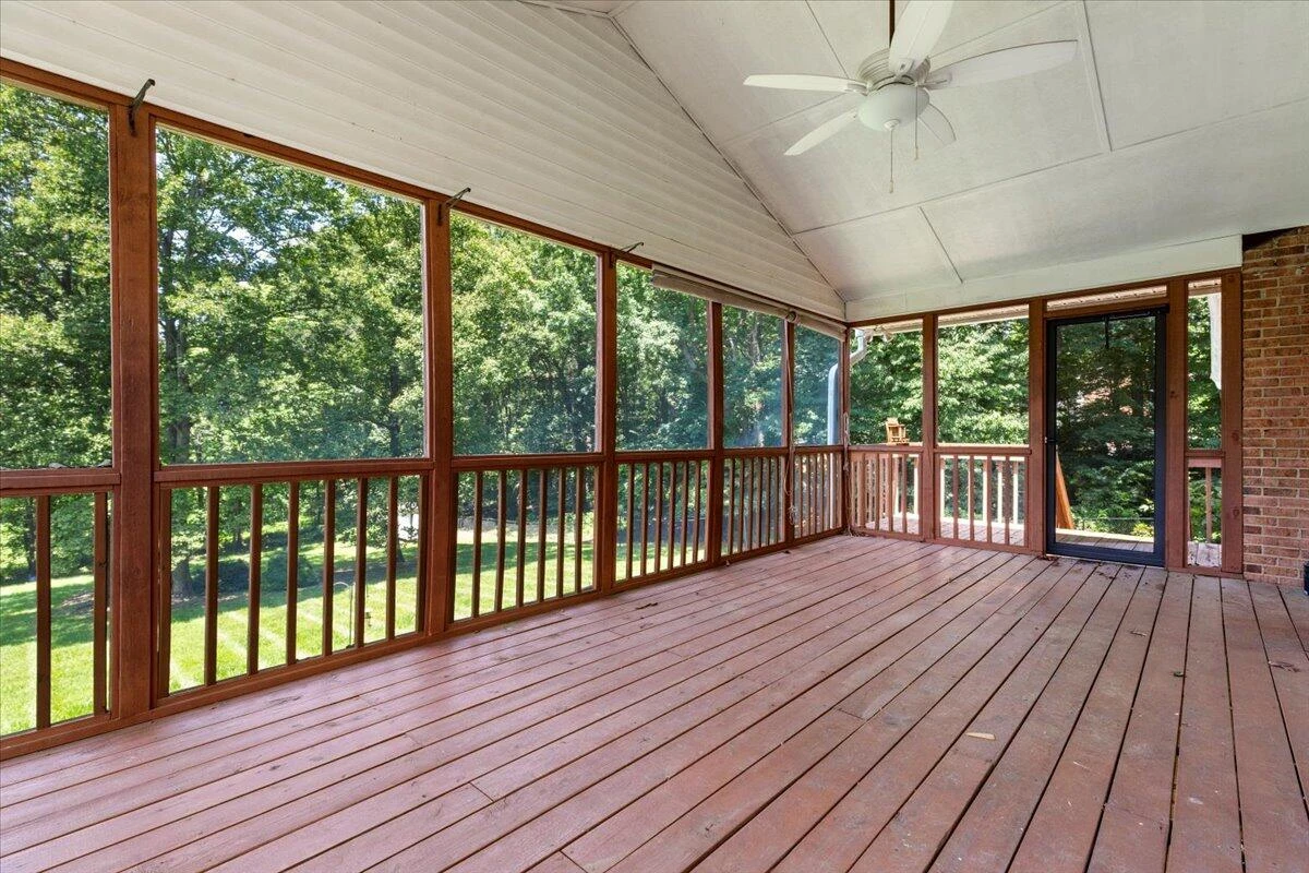 149 Rollingwood CT - Photo 28