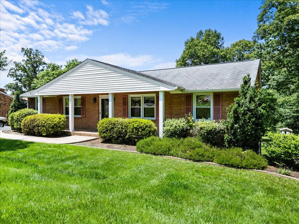 149 Rollingwood CT - Photo 4