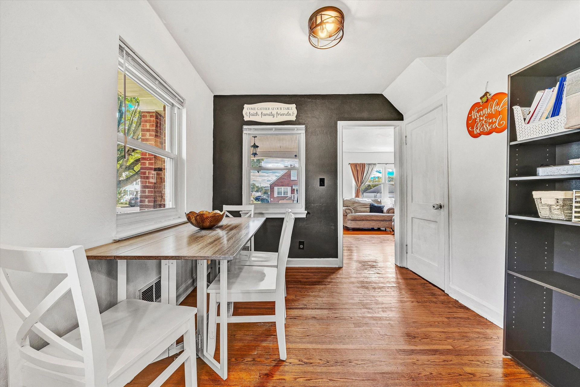 3004 Kennedy ST NE - Photo 8