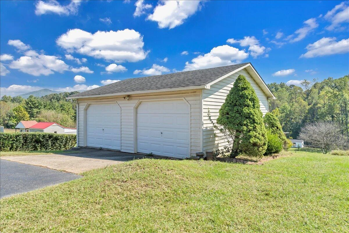 427 Boxley RD - Photo 25