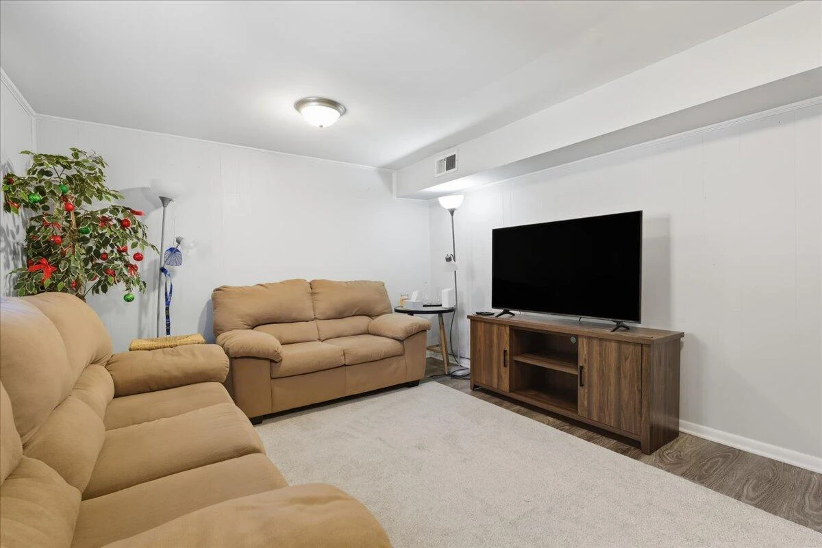 3907 Wilmont AVE NW - Photo 27