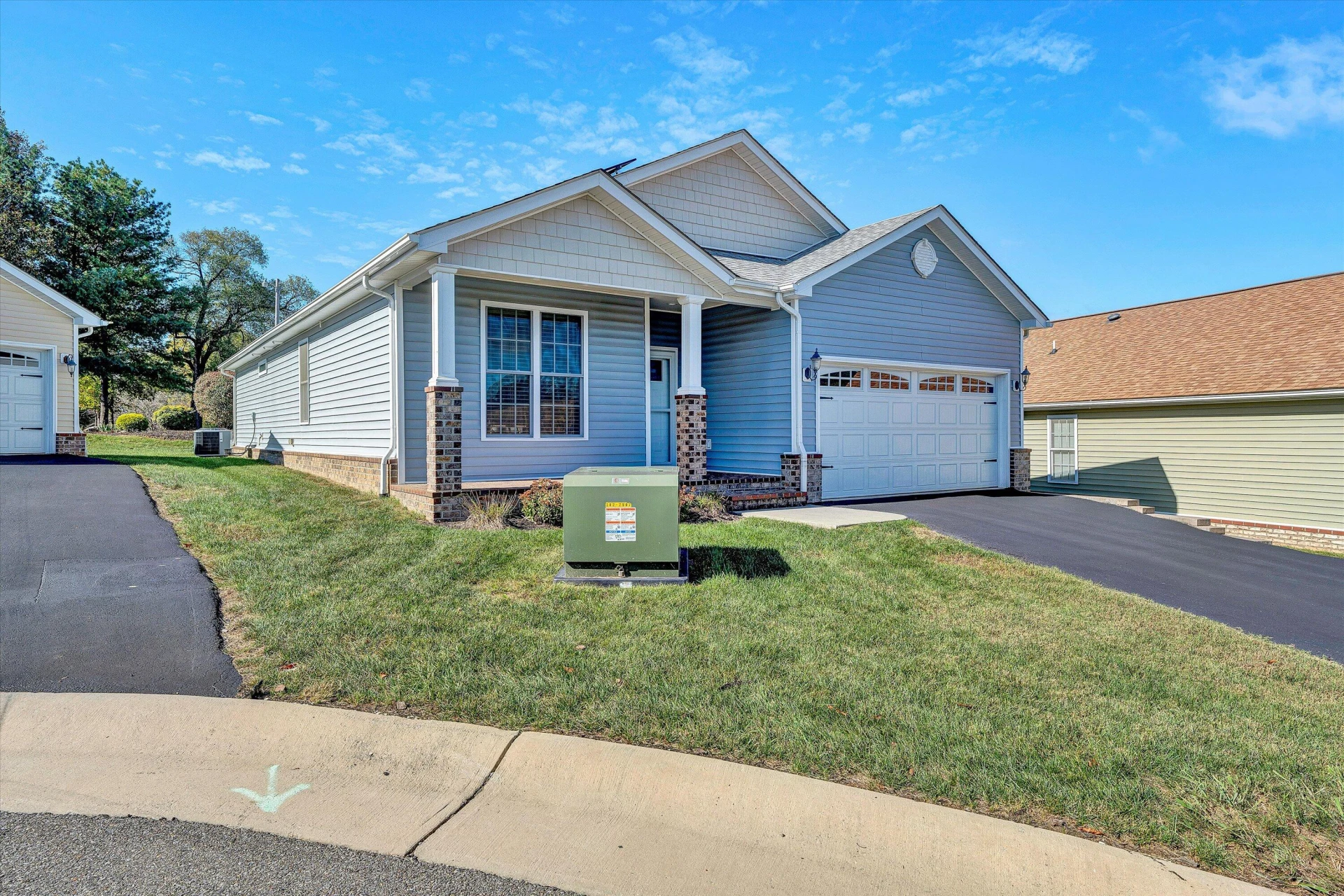 1195 Cardiff CT - Photo 2