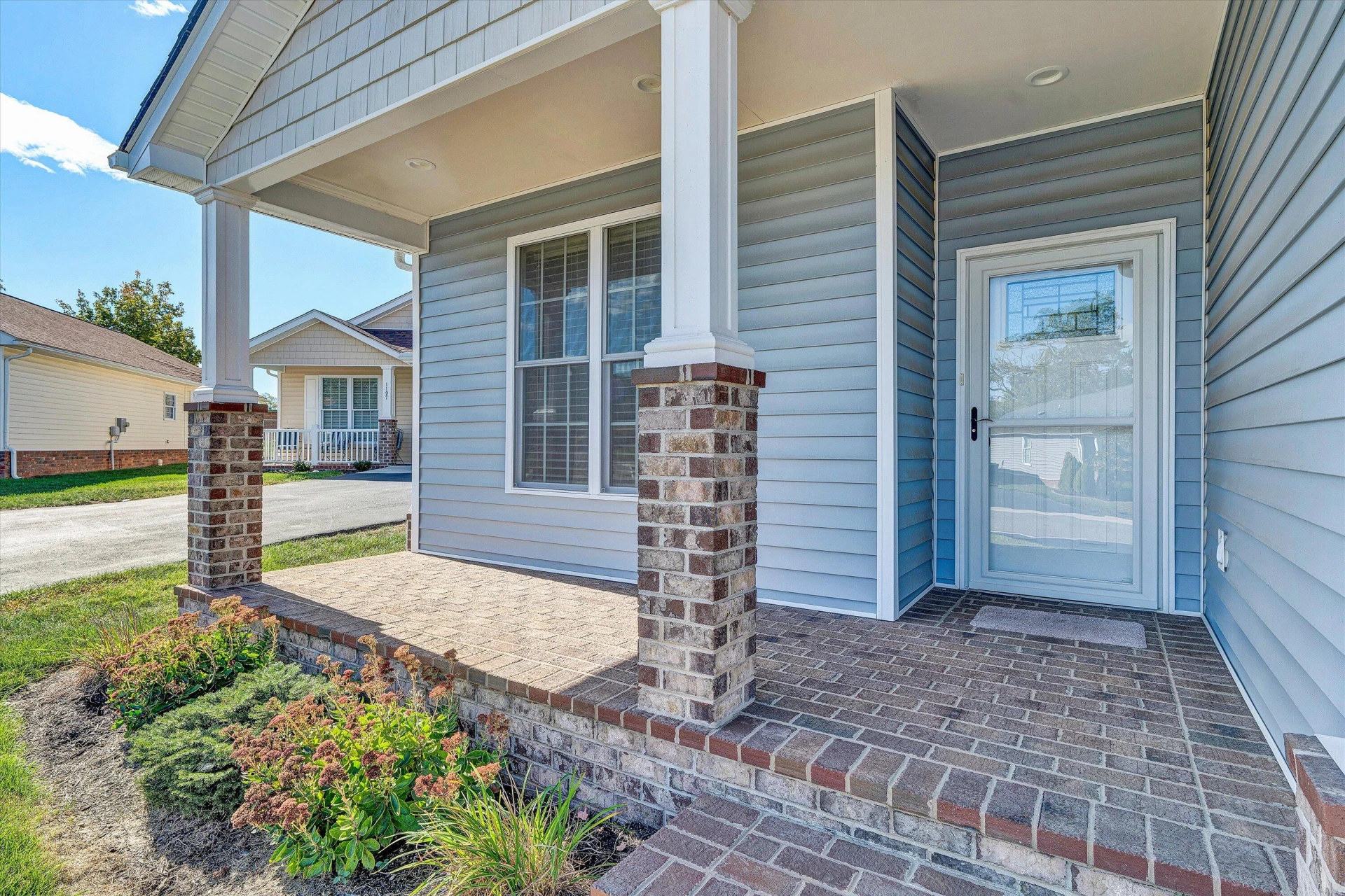 1195 Cardiff CT - Photo 4