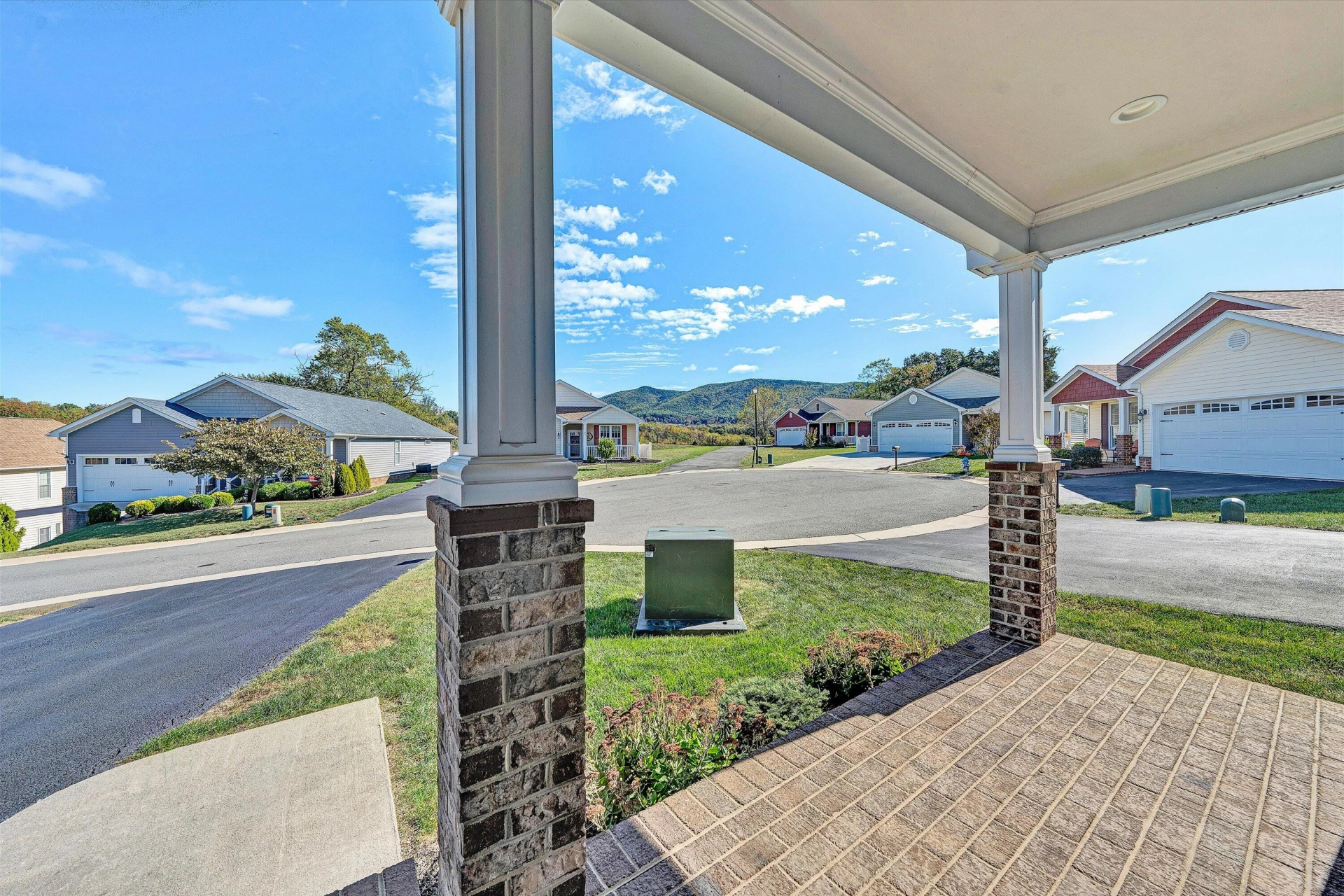 1195 Cardiff CT - Photo 5